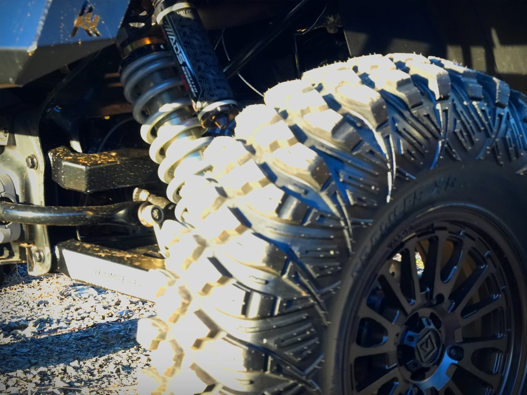 TF292001.ADS | Can-Am Defender HD11 Long Travel Shock Set – ADS Racing (CREW) - Image 23