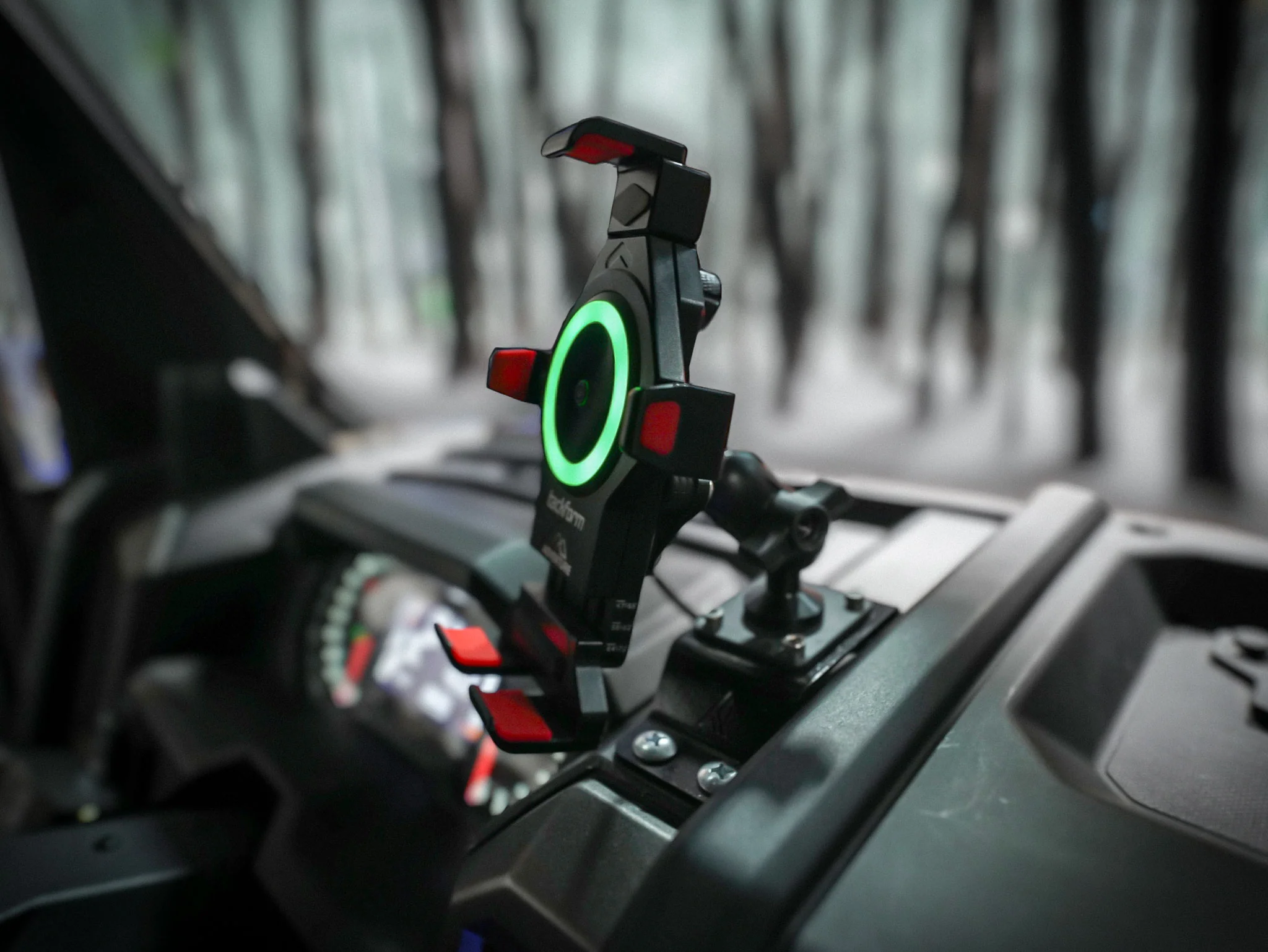 TF200901 | Polaris Xpedition Phone Dash Mount