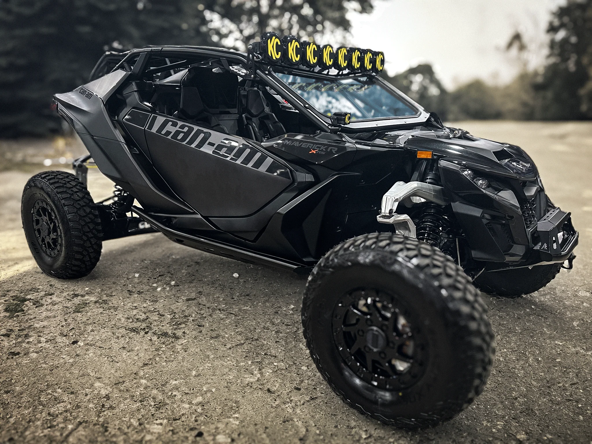 TF240701 | Can-Am Maverick R Rock Sliders (2-Seat) - Image 4