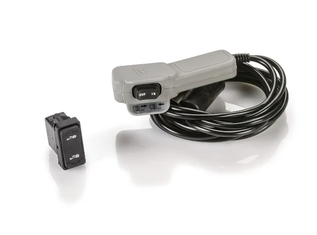 Warn VRX 4500 with Synthetic Rope - Image 3
